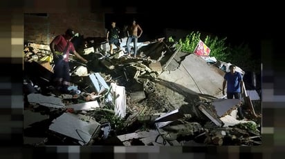 Al menos un muerto por fuerte sismo en costa de Ecuador, que sigue temblando