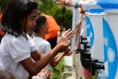 Piden cuidarse de Covid durante festival de primavera de SLP