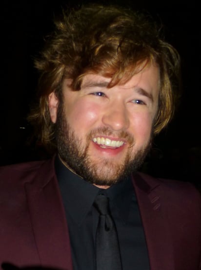 Haley Joel Osment dedica mensaje a Bruce Willis