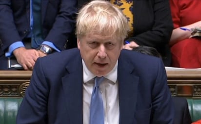 Johnson dice que los ataque rusos contra civiles son crímenes de guerra