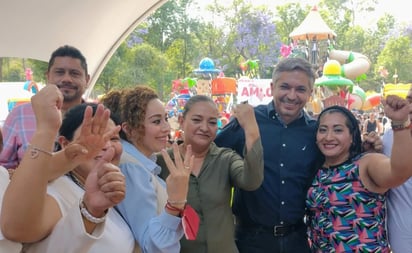 Aseguran que comerciantes de Venustiano Carranza están con AMLO