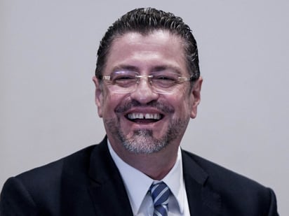 Rodrigo Chaves, el polémico economista que será presidente de Costa Rica