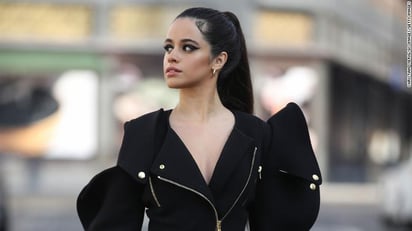 Camila Cabello dice que la pasó mal con los paparazzi en playa de Miami