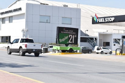 Gasolina regular bajó su precio a 21.80, solo en una franquicia