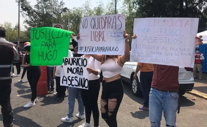 '¡Justicia para Hugo!'; jóvenes mantienen plantón