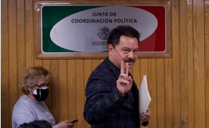 Inicia reunión de diputados sin los coordinadores del PAN y PRD