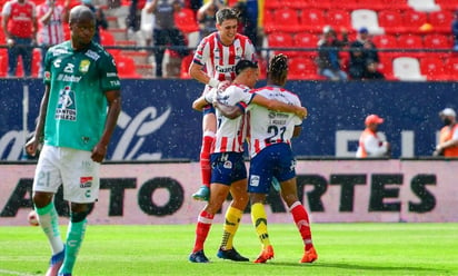 San Luis vence en casa 2-0 al León