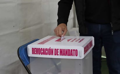 Gobernadores emiten su voto en la consulta de Revocación de mandato