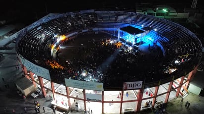 En San Buenaventura presentan a candidatas a reina y flor del ejido