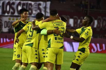 El Aldosivi de Palermo le gana a Lanús y se mete en zona de clasificación