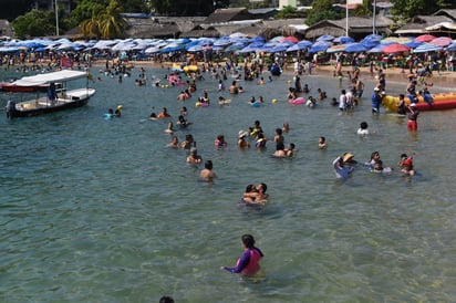 Cofepris advierte sobre playas no aptas para vacacionar 