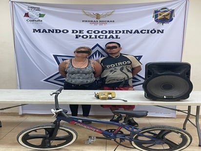 Detienen a pareja con objetos robados en Piedras Negras