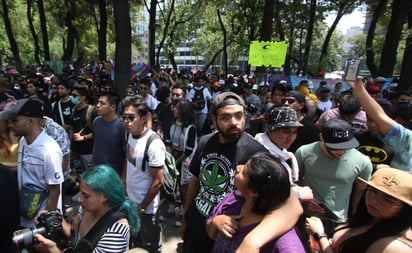 Cierran Paseo de la Reforma por celebración del Día de la Marihuana