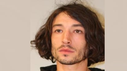 EZRA MILLER ES ARRESTADO DE NUEVA CUENTA EN HAWÁI, EN ESTA OCASIÓN POR AGRESIÓN