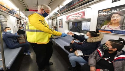 EE.UU. apelará el fallo que tumbó su orden de llevar mascarilla en transporte