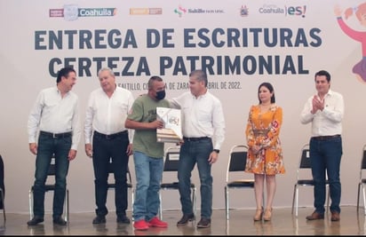 Gobernador asegura se le da certidumbre a familias