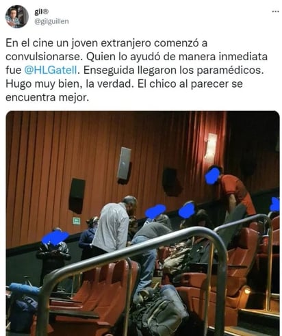 López Gatell ayuda a joven en el cine