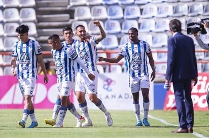 Pachuca golea a Monterrey