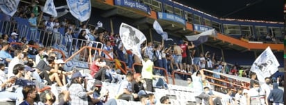 Aficionados de Pachuca y Rayados se agarraron a golpes al finalizar el partido