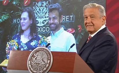 Eugenio Derbez aclara a AMLO foto en Xcaret