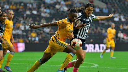 Rayadas y Tigres reparten puntos en un intenso partido y con polémicas arbitrales