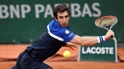 Pablo Cuevas pone rumbo a octavos en Estoril tras vencer a Roberto Carballés