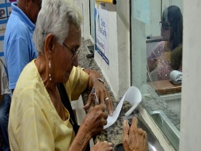 Pensionados del IMSS recibirán su pago el día 2 de mayo