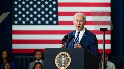 Biden confirma liberación de estadounidense detenido en Rusia desde 2019