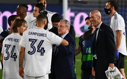 El Barcelona felicita al Real Madrid por su título de Liga