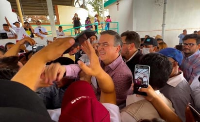 Al grito de ¡Marcelo Presidente! reciben a Ebrard en Hidalgo