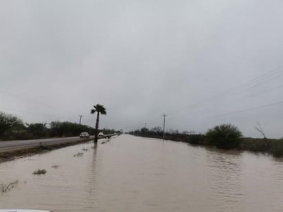 Crece el río Escondido por precipitación de más de 3 pulgadas en Zaragoza