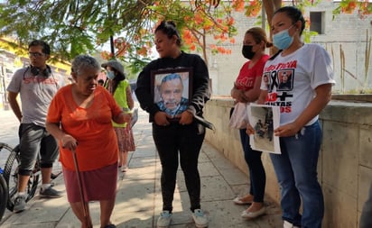 Acusan protección a conductora que atropelló a 2 ciclistas en Oaxaca