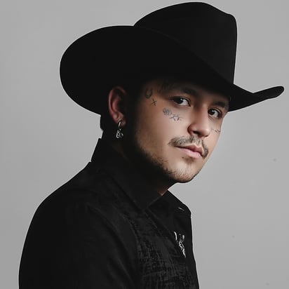 Christian Nodal  habla sobre la infidelidad con sus fans