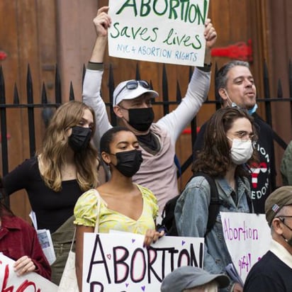 Más de un millar de personas protestan a favor del aborto en Nueva York