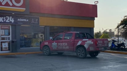 A plena luz del día delincuente asalta tienda en la Zona Centro