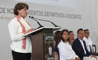 SEP ha basificado a más de 180 mil maestros: Delfina Gómez