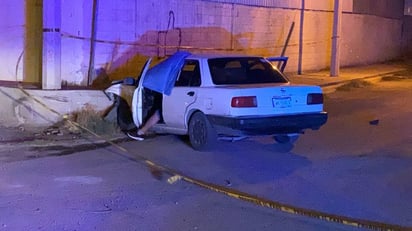 Hombre muere al chocar contra banqueta en Frontera