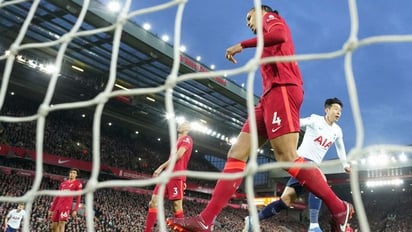 Liverpool: Igualó con  tottenham  y  pisada rumbo al título de la premier