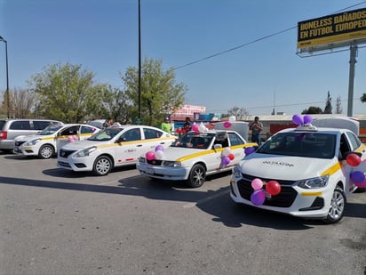 Taxis de saltillo agregan el poder pagar con tarjeta para comodidad de los usuarios 