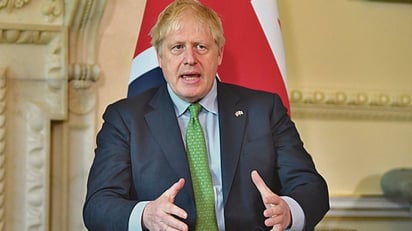 Johnson se arriesga a una rebelión interna si rompe el protocolo norirlandés