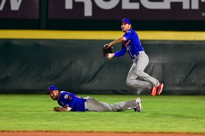 Acereros está ganándole a los Rieleros por 8-0