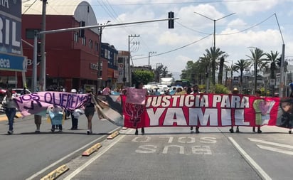 Marchan para exigir justicia por joven asesinada en Neza Marchan para exigir justicia por joven asesinada en Neza