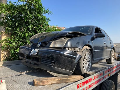 Mujer protagoniza fuerte choque en la colonia Independencia de Monclova