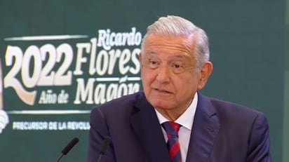 AMLO se reunió con padres de Debanhi; 'hice compromiso de ayudar a esclarecer lo sucedido'