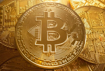 El contexto económico hace tambalear el ideal deflacionario de Bitcoin, pierde 800 mmdd