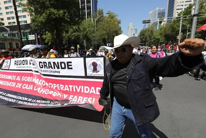 México celebra el Día del Maestro con un aumento salarial para los docentes