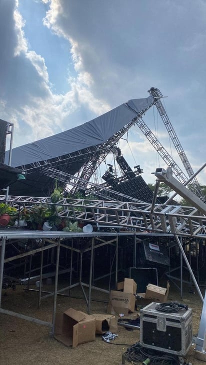 El escenario de Gloria Trevi en Xalapa, Veracruz se desplomó