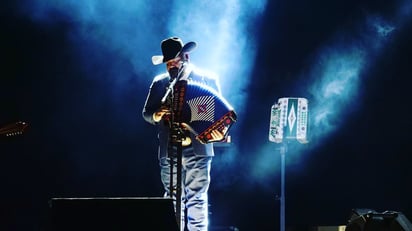 Ricky Muñoz niega haberse desmayado en concierto