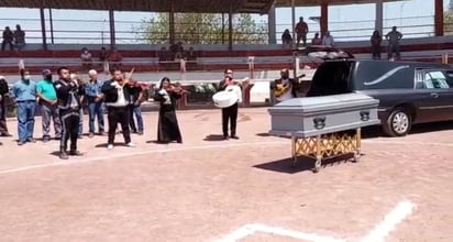  José “chepe” Quiroz es despedido en el parque ferrocarrilero