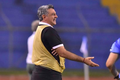 Vázquez se inicia como entrenador de Honduras convocando a 26 jugadores